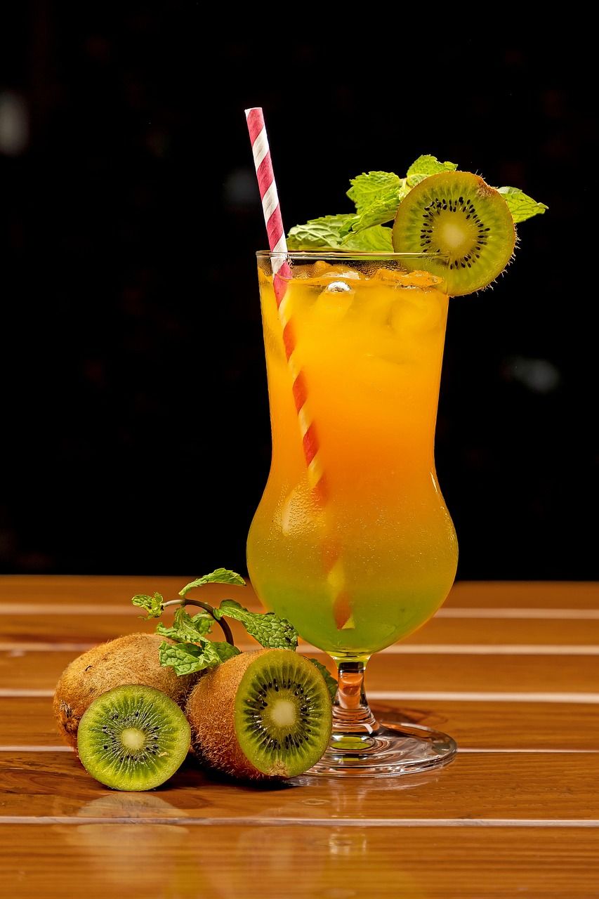 drink, kiwi, glass, beverage, straw, fruit, juice, refreshment, cold drink, food and drink industry, food art, food blogging, food photography